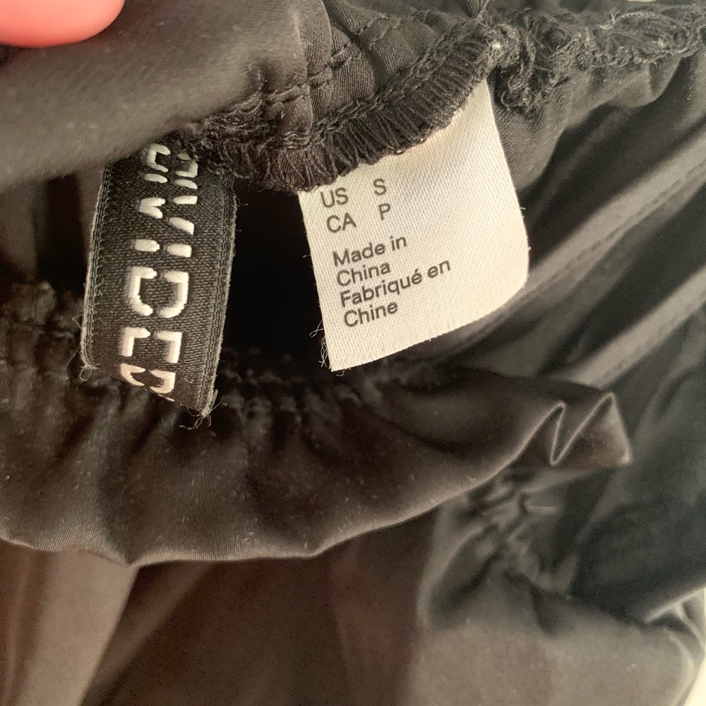 H&M black tank - Picture 2 of 4